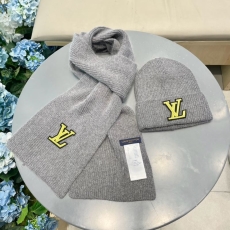 Louis Vuitton Caps Scarfs